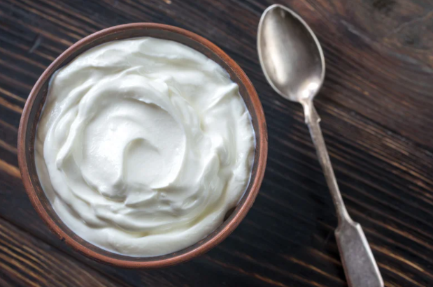 resep es krim sehat tanpa gula, es krim anak homemade, camilan sehat ibu menyusui, ice cream sehat untuk anak, resep es krim pisang selai kacang, es krim diet alami, es krim tinggi serat untuk anak